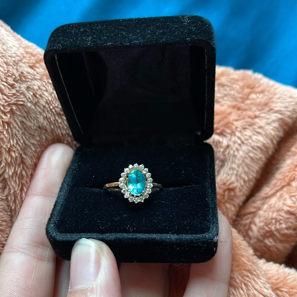 14k yellow gold Topaz and diamond ring (size 8)